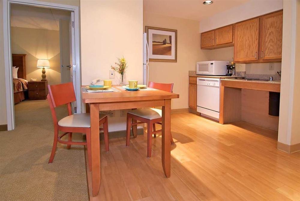 Homewood Suites By Hilton Newark-Wilmington South Area Room photo