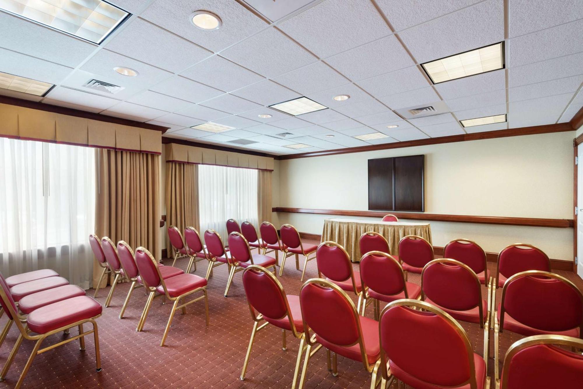 Homewood Suites By Hilton Newark-Wilmington South Area Exterior photo